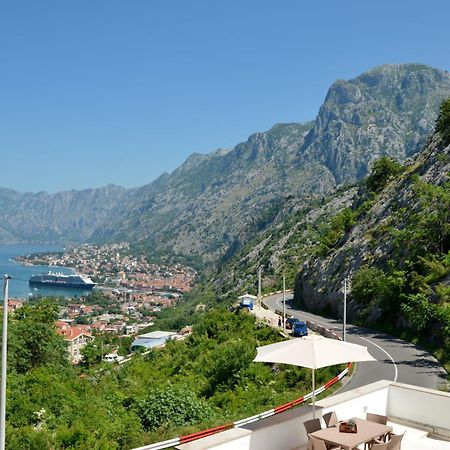 Boka Devine Residence Kotor Bagian luar foto