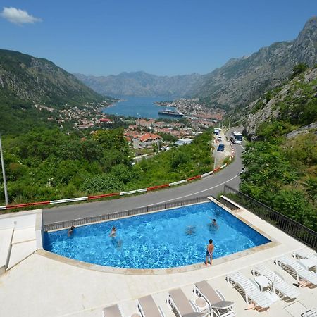 Boka Devine Residence Kotor Bagian luar foto